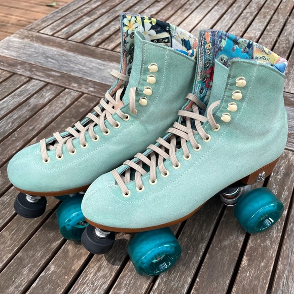 Moxi Lolly Floss Roller Skates Size 8 - Picture 3 of 15